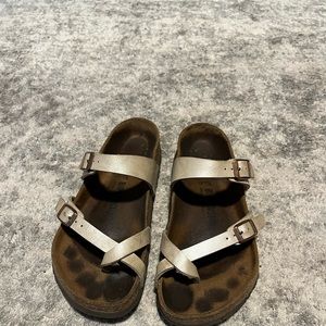 Size 38 Mayari Birkenstocks